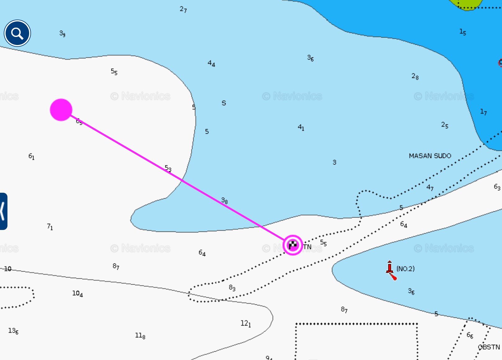 전자해도 위에 분홍색 코스라인이 표시되어 있고 코스가 3.8미터 수심 숫자를 지나가는 항로 예시