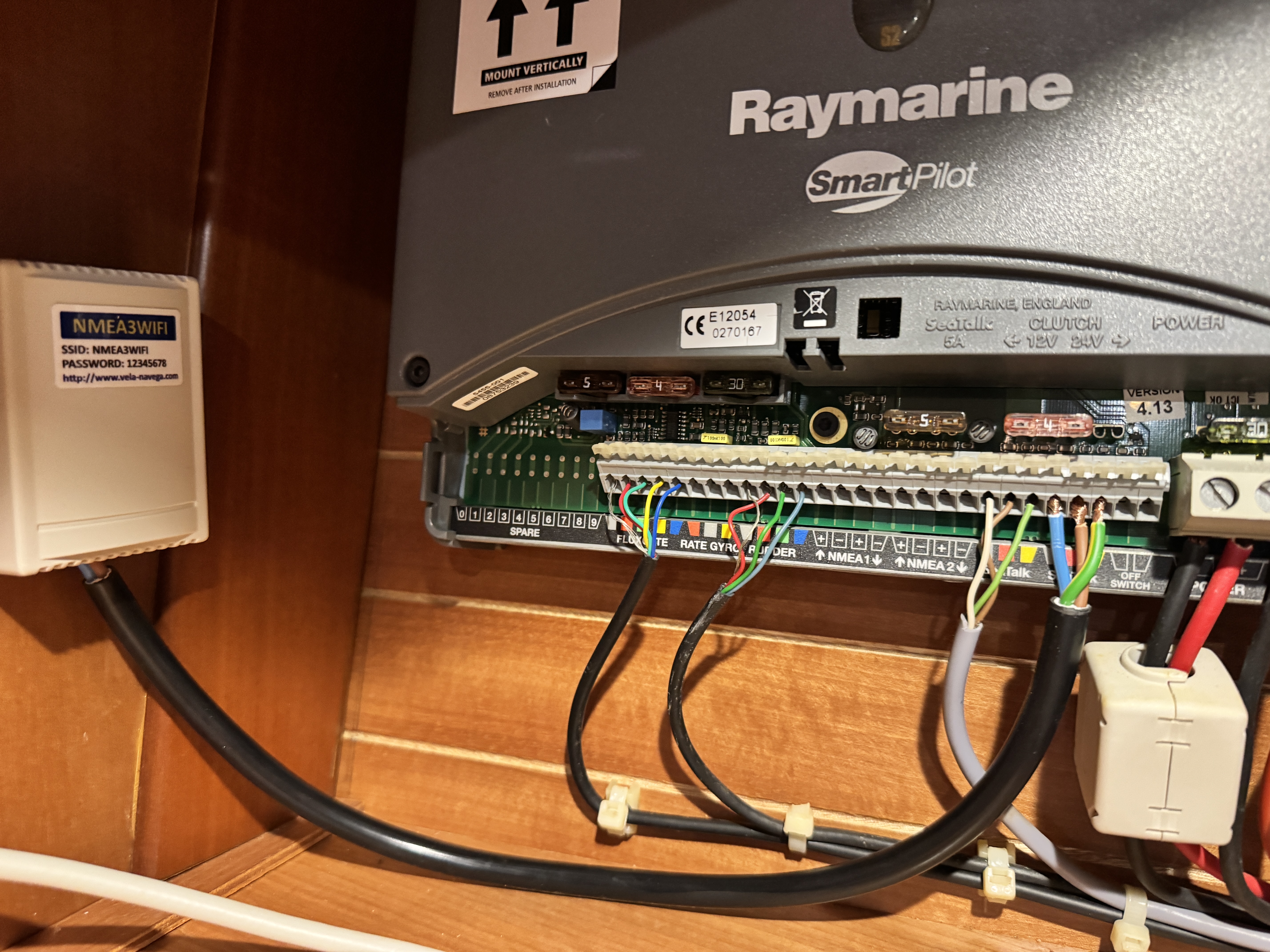 라즈베리 파이와 MacArthur HAT으로 구축된 오픈플로터 시스템