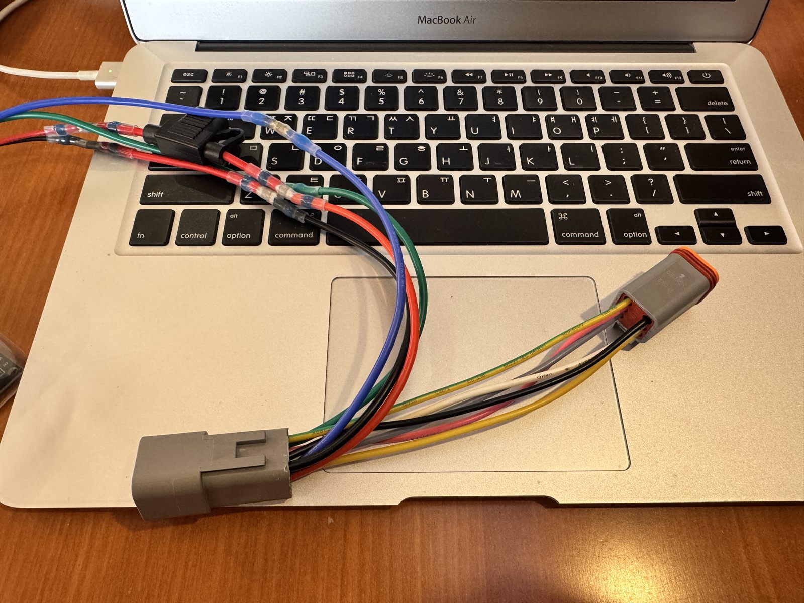 더치 6핀 분기 하네스와 엔진 연결 배선